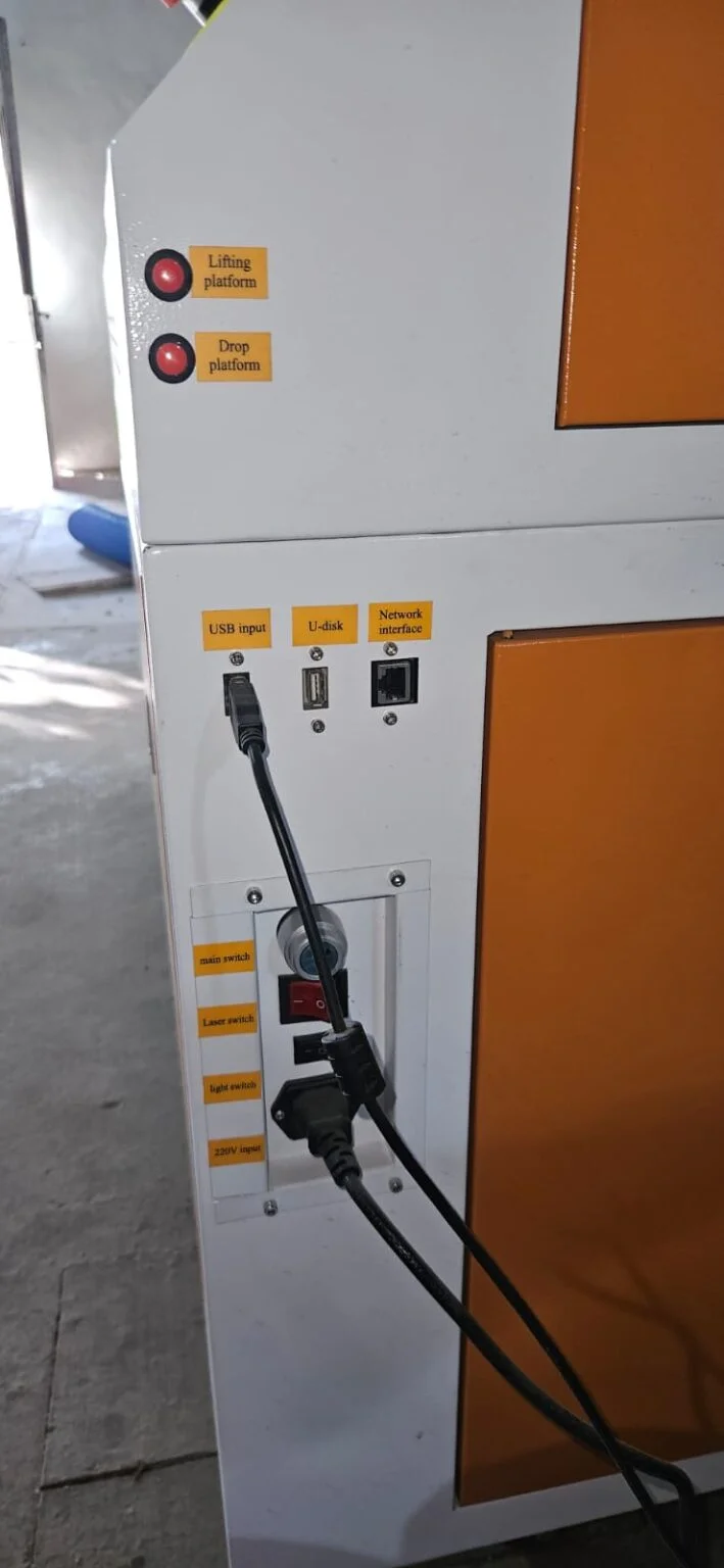 LASER 130W Co2 1400 x 900 Cortadora Grabadora Láser Pantógrafo