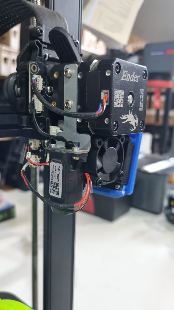 Ender 3 V3 SE - USADA EN MUY BUEN ESTADO - CABEZAL MODIFICADO PARA COOLER 3010 | 220x220x250mm Impresora 3D FDM Creality